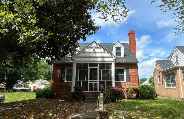 Photo of 2812 Groveland Ave