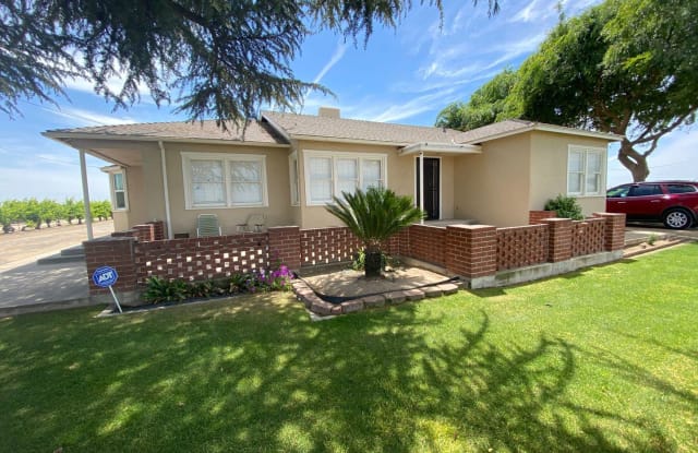 8227 E. Floral Ave - 8227 East Floral Avenue, Fresno County, CA 93662