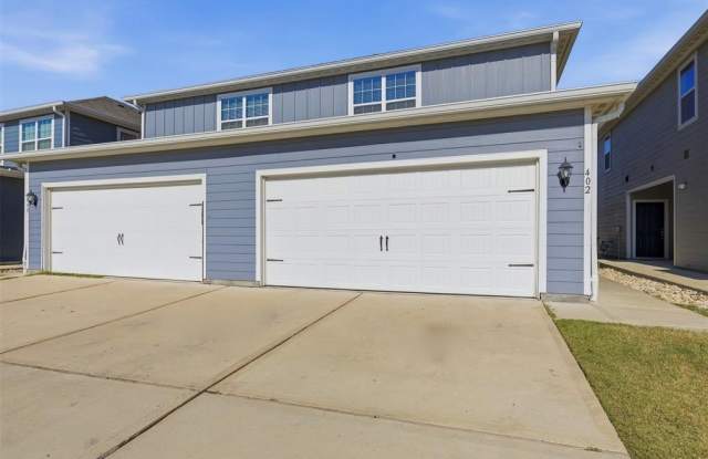 Photo of 402 Marsh Lane