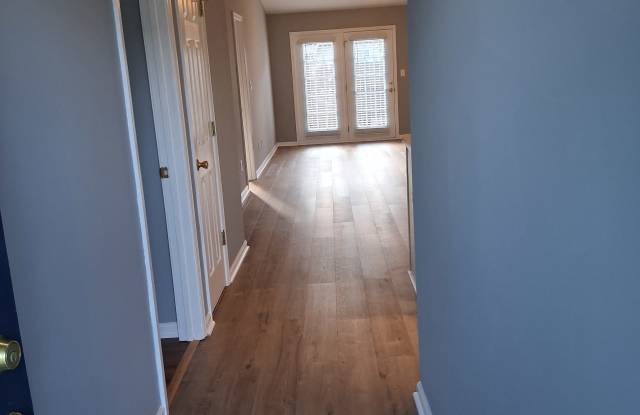 403 Londonberry Dr