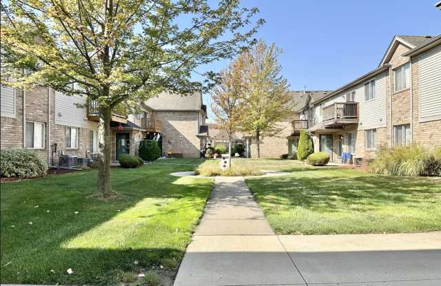 Spacious 2 Bed Condo with Attached Garage