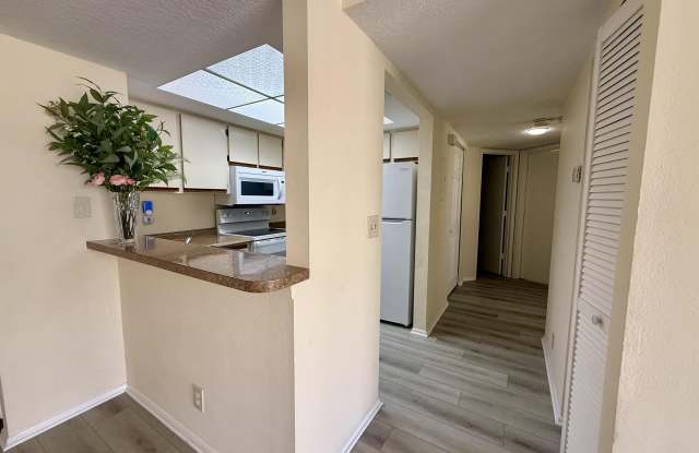 Photo of 1520 SE Royal Green Circle