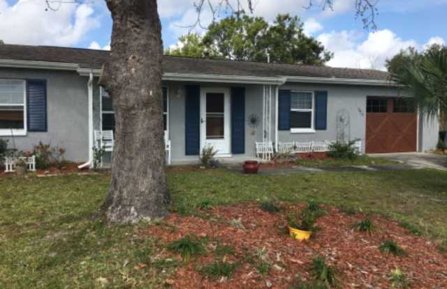 9415 Bayside Ct