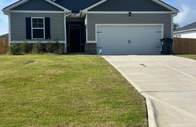 Move Right In to Your Practically Brand New Bonaire Home.