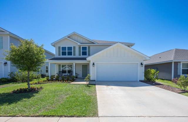 Hammock Bay 5/2.5 Available Today!