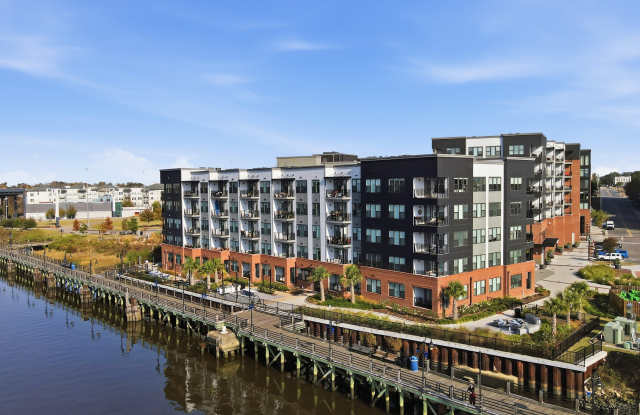 Photo of Metropolitan at The Riverwalk