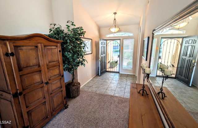 64576 E Wind Ridge Circle