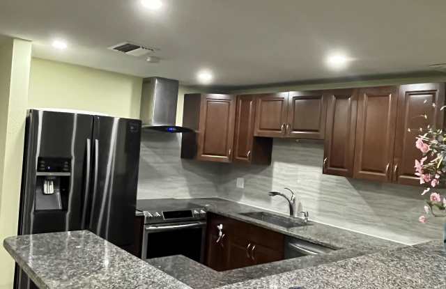 Photo of 7071 61st Street