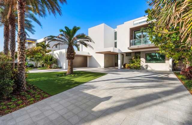 128 Ocean Blvd