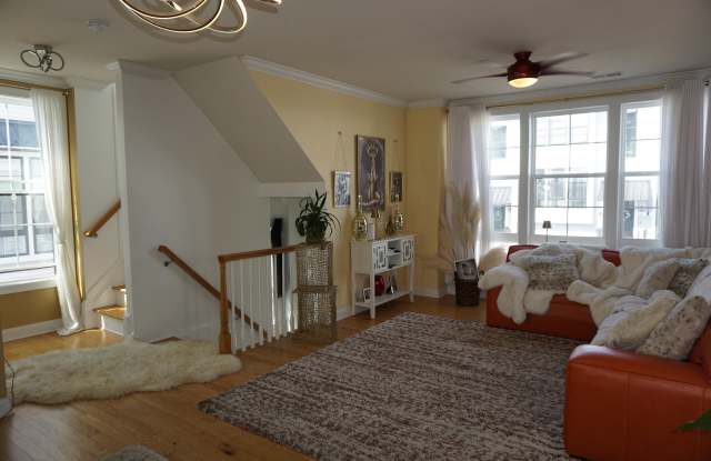 127 Brentwood Circle