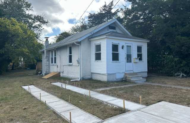 Newly Renovated 2-Bedroom, 1-Bath Single Family Home for Rent!
