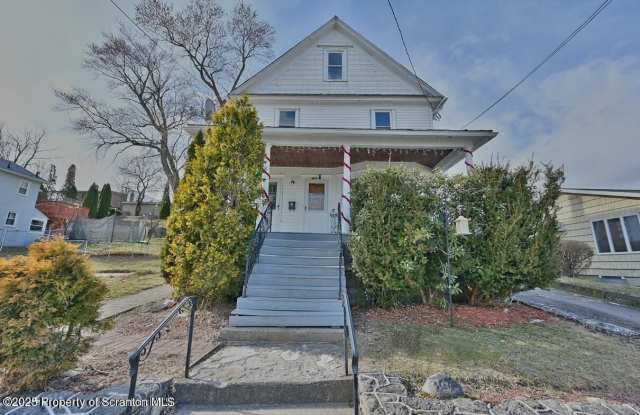 Photo of 1025 Ridge Street