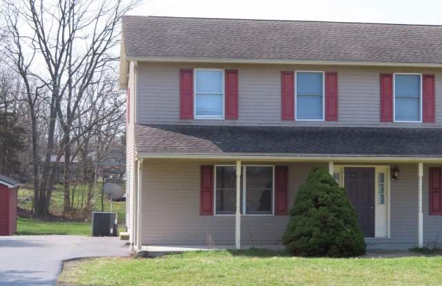 482 PENSINGER ROAD - 482 Pensinger Road, State Line, PA 17225