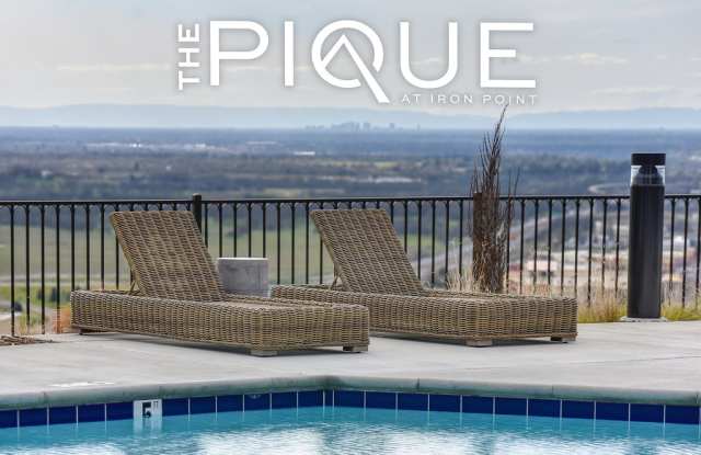 Pique at Iron Point