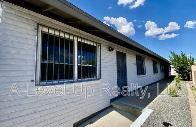 1025 South Santa Rita Avenue - 1