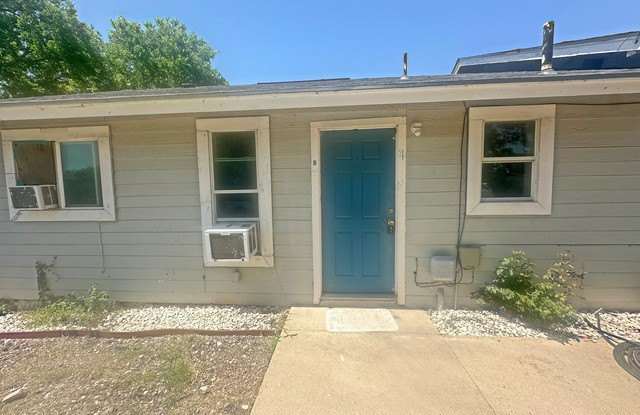 Photo of 378 E Petaluma Blvd