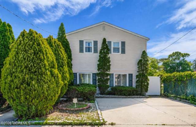 12 Jacobson Street