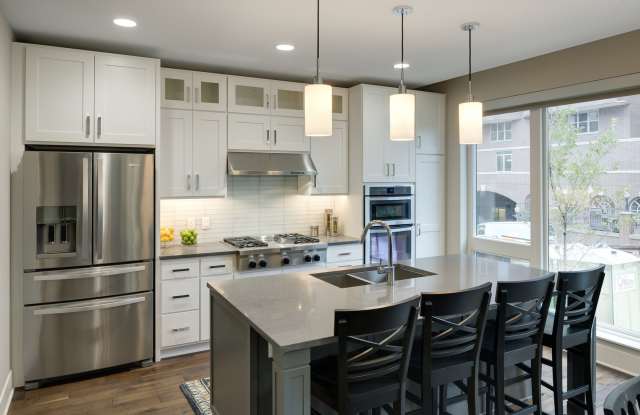 The Lakes Residences