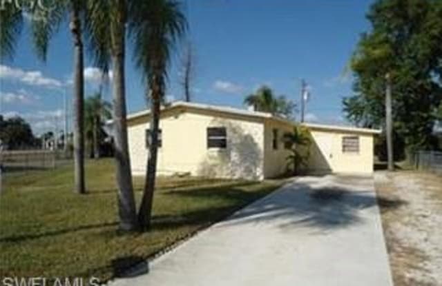 5 W Clermont CT - 5 West Clermont Court, Fort Myers, FL 33916