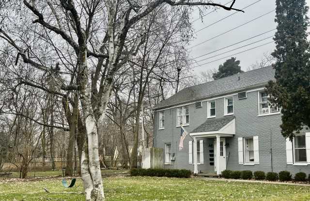 62 Madison Court #2