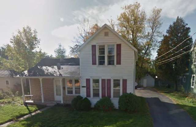 Photo of FOR RENT: Recently renovated home in Neenah!