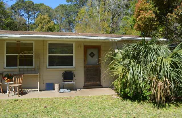 5261 ALPHA Avenue - 5261 Alpha Avenue, Jacksonville, FL 32205