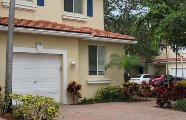 2791 South Evergreen Circle - 2791 South Evergreen Circle, Boynton Beach, FL 33426