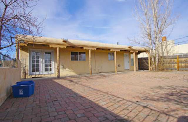 989 Avenida de las Campanas - 989 Avenida De Las Campana, Santa Fe, NM 87507