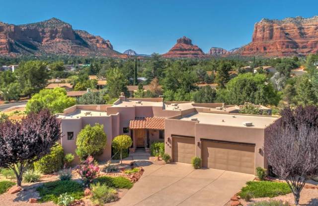 Photo of HOUSE - VILLAGE OF OAK CREEK - LAS PIEDRAS