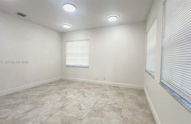11307 Port St