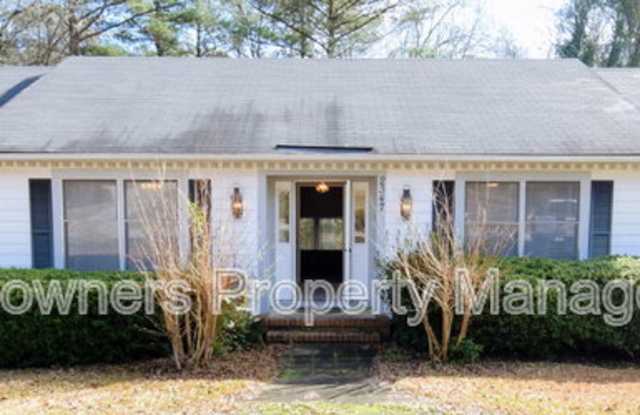 2347 Rolling Hill Dr.