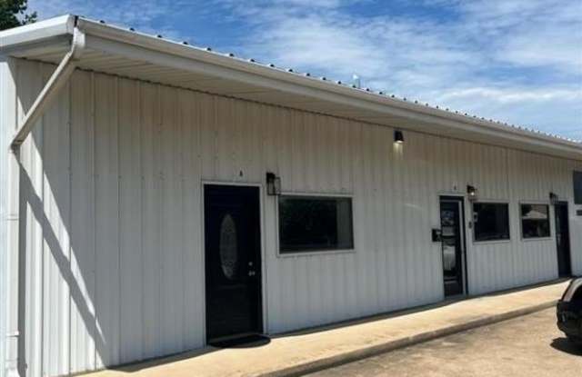 Photo of 1015 Goodnight Boulevard