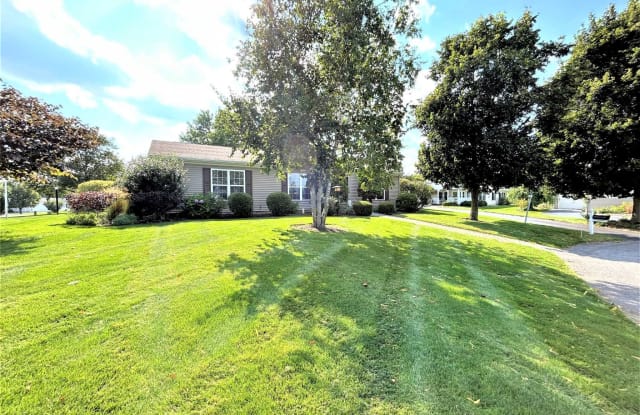 1 DELRAY CIR - 1 Delray Circle, Dutchess County, NY 12603