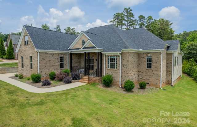 3000 Applewood Point Lane
