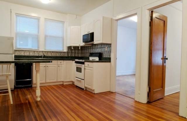 Photo of 2566 42nd St