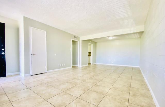 3914 Englewood Circle