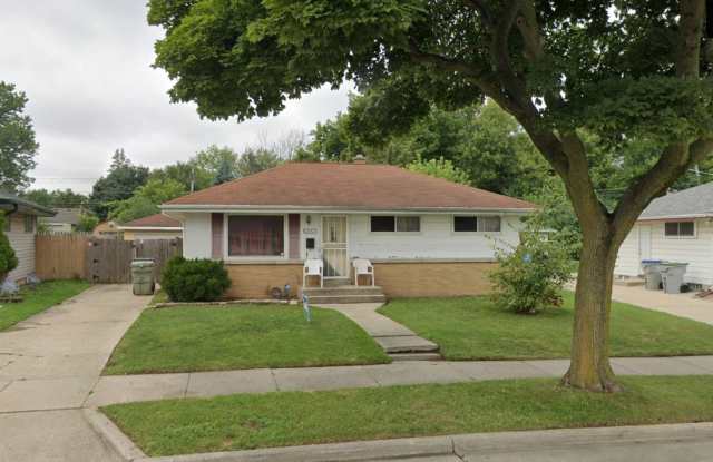 3BD SINGLE FAMILY HOME!
