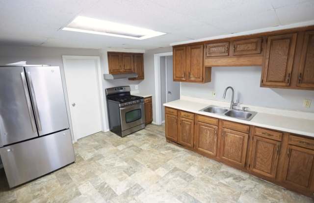 854 Crosby Street NW