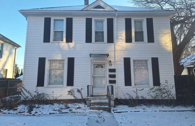 Photo of Spacious lower level 2 bedroom
