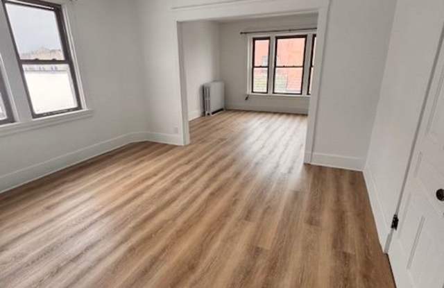 3220-3222 Washington Ave - 1