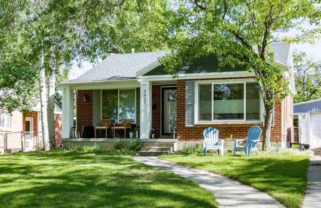 Beautifully Updated 3-Bedroom Home with Modern Upgrades & Spacious Backyard