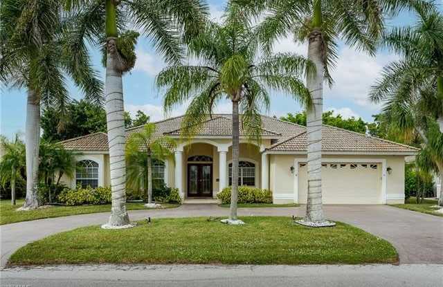 28452 Del Lago WAY