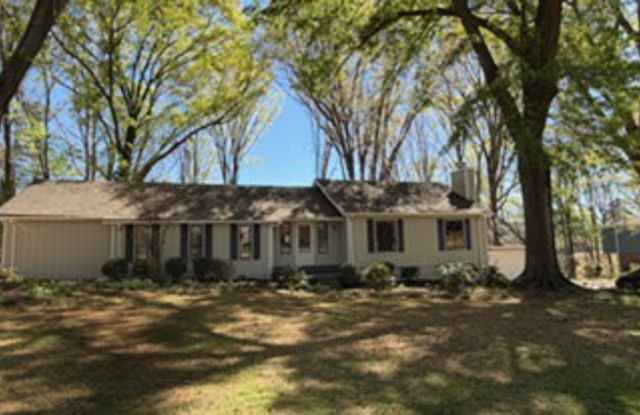 3717 Smokerise Hill Dr