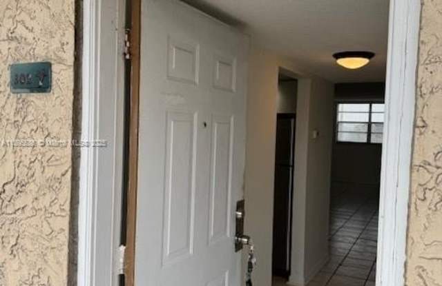 2903 N Miami Beach Blvd