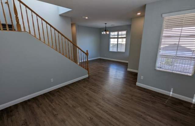 4449 NESTOS VALLEY Avenue