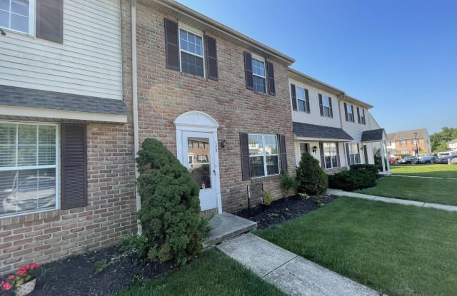 139 GREENLAND DRIVE - 139 Greenland Drive, Lancaster County, PA 17602