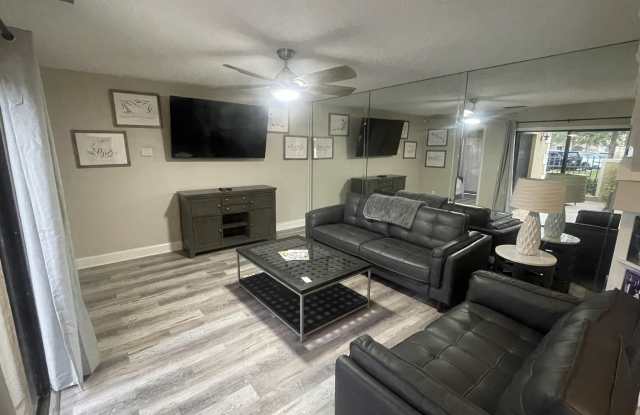 363 Prestwick Circle