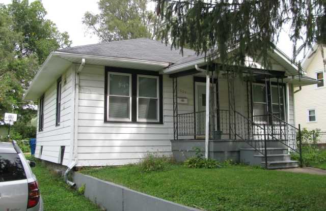 1004 W. Hill St.
