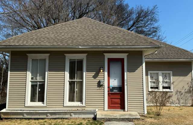 PYDR - 660 E 12th Avenue