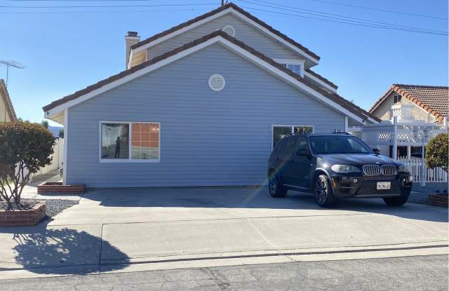 Photo of 687 Jonquil St